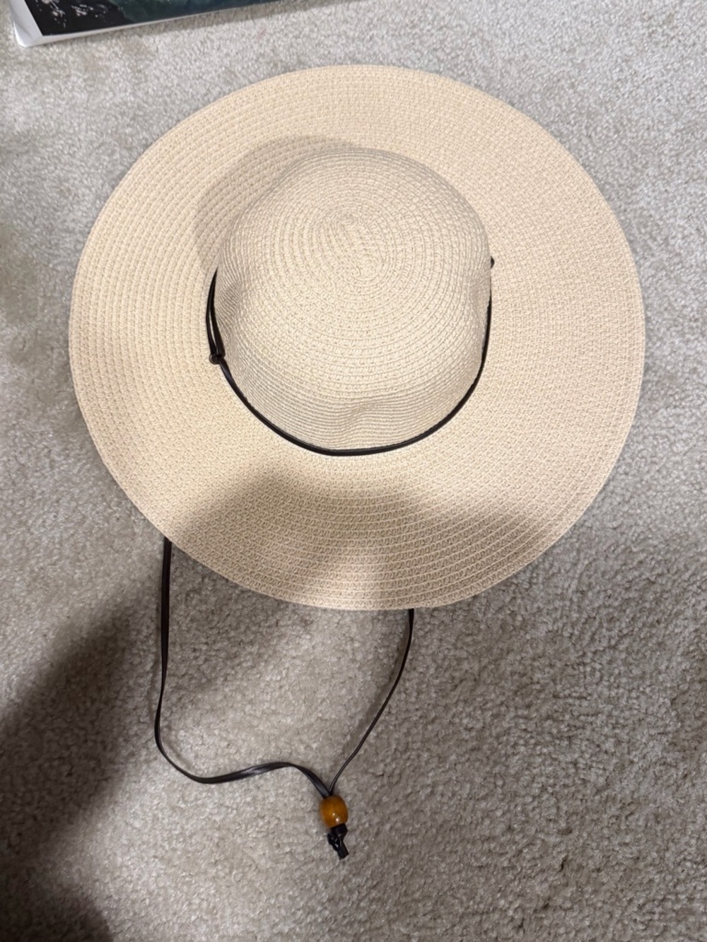 Women’s Wide Brim Straw Sun Hat with Chin Cord - Beige